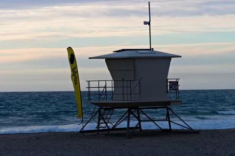 Lifeguard Tower with Warning Flag Фото