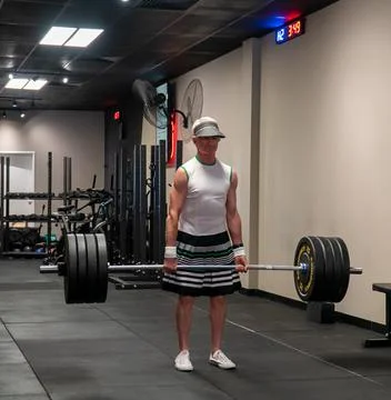 Lifting in drag Stock Photos