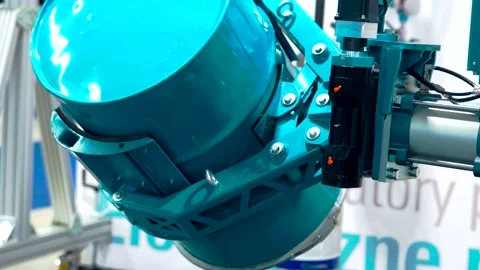  Lifting a heavy component Stock Footage 292053962