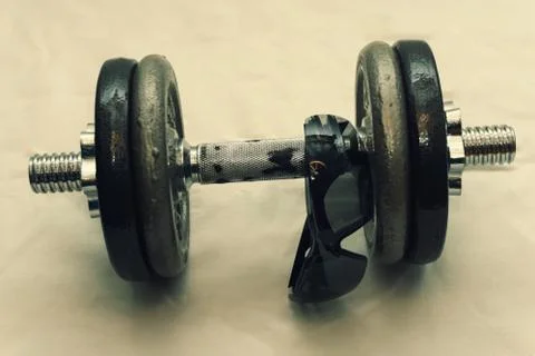 Lifting weights for looking better Foto stock