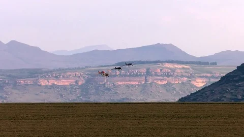 Light aircraft flying in formation Video stock 80465390