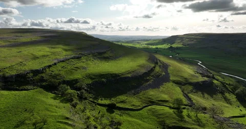 Light and shadow on Yorkshire Landscape Stock Footage 249569766