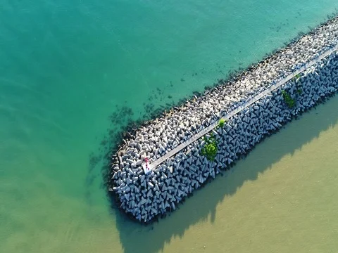 A light beacon as view from above, serve as a guide to small boat. 動画素材 80254848