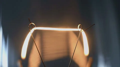 Light Bulb on and off 4K Stock Footage 39737992