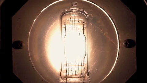 Light bulb flickering macro. Vintage filament light bulb. Close up Stock-Footage 99290163