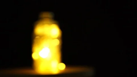 Light bulb in a glass container Vidéo 95419974