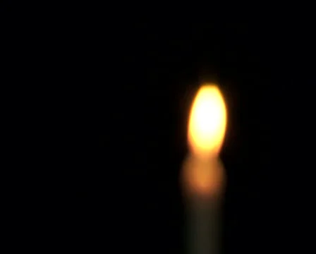 Light of a candle turns out of focus 库存影片 45499991