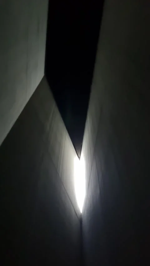 Light Cutting Through Dark Concrete Walls Jewish Museum Berlin 스톡 동영상 345086772