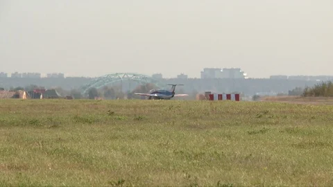 Light engine plane on runway video Video stock 108297907