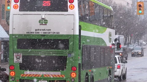Light to moderate pretty snow and windy in the the city on cold winter day. Stock Footage 45172832