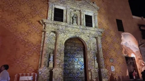 Light Projection Mapping on Historic Colonial Church Facade in Cartagena Video stock 339963426