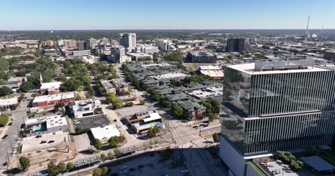 Light Rail Line At The Eastern Edge Of Deep Ellum 库存影片 222166395