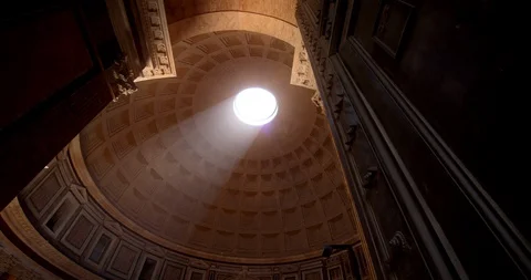 Light Rays shining through Pantheon Roof Video stock 129844325