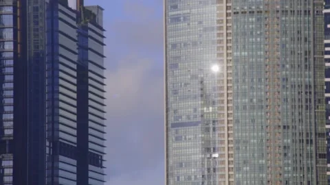 Light reflecting off shiny building Stock Footage 201318091