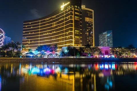 Light reflections on the water surface inf front of the Wynn, Macao Stock Photos