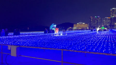 A light show on the beach in Haeundae beach at night, South Korea Video stock 228531071