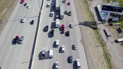 Light Traffic At Northbound Of Interstate 15 (I-15) Highway In Utah Video stock 162446545