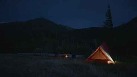 Light turns out inside tent - night campsite in Columbia Gorge Stock-Footage 232438952