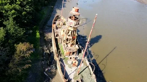 Light Vessel 72, River Neath 動画素材 147144984
