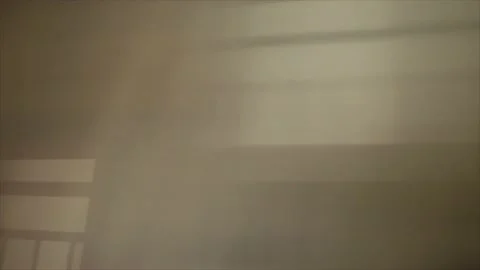 Light in the wall Stockbeeldmateriaal 137316780