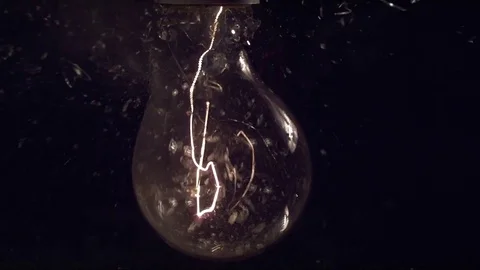 Lightbulbs Exploding in Slow Motion 库存影片 82914851