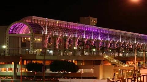 Lighted Building 動画素材 1095425