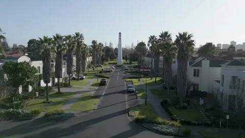 Lighthouse and Palm trees Drone Footage Melbourne CBD 스톡 동영상 252805366