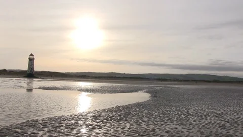 Lighthouse on beach Stock-Footage 101341838