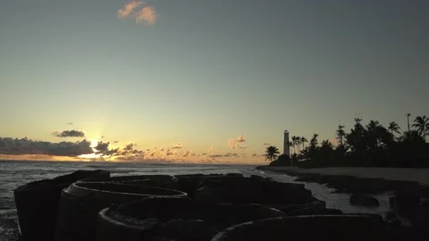 Lighthouse on the Beach 库存影片 231734911