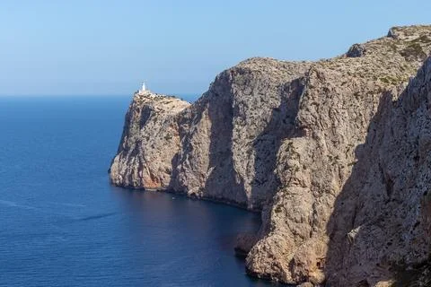 Lighthouse on Cap Formentor Cliffs leading towards the ocean, Mallorca, Spain Stock-Fotos