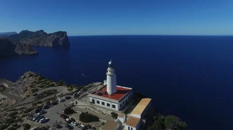The lighthouse at Cape Formentor. Aerial view. 스톡 동영상 60585344