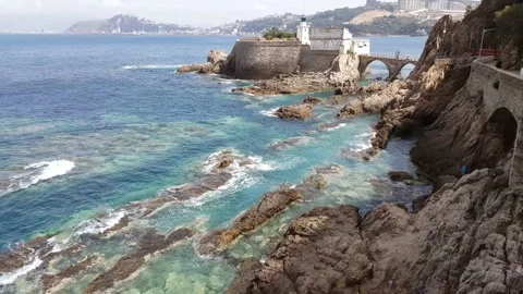 Lighthouse sea waves rocks Stock-Footage 156522434