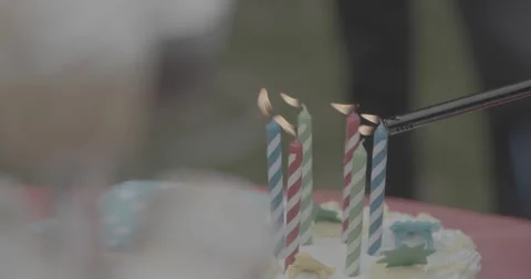 Lighting birthday candles 스톡 동영상 237548109