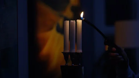 Lighting Candles Vídeo Stock 127799985