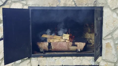Lighting Fire in Rustic Outdoor Oven, Preparing Wood for Cooking 스톡 동영상 334134019