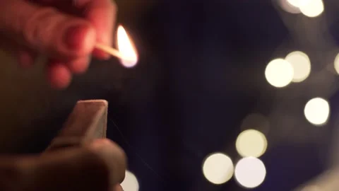Lighting a match close up Stock-Footage 135826664