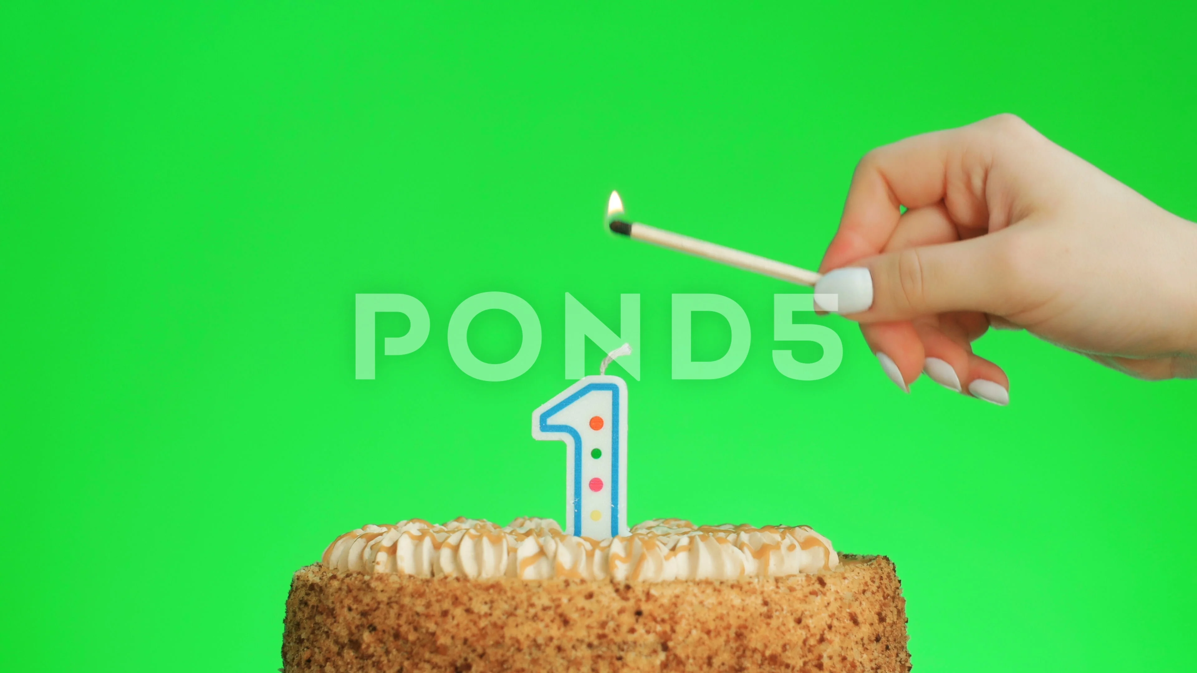 Lighting a Number Seventeen Birthday Candle on a Delicious Cake, Green  Screen 17 Stock Footage - Video of celebrate, fruit: 161770224