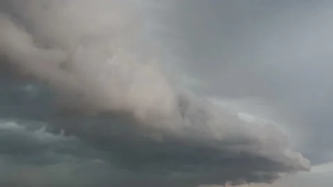 Lightning and storm clouds in the cloudy sky 库存影片 140782338