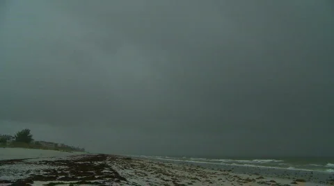 Lightning bolt from storm on a beach Video stock 360508