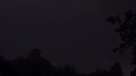 Lightning flashes, the sky during a thunder-storm, a thunder and a lightning Vidéo 41390167