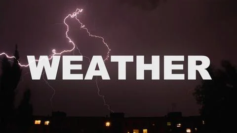 Lightning over multi-story buildings in Ukraine at night in summer and white  Ilustração Stock