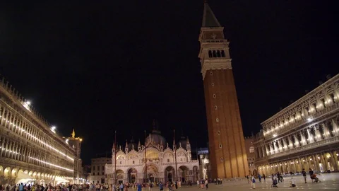 Lightning over St. Mark's Square (Piazza San Marco) with crowd at night (1) Stock Footage 115975348