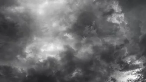 Lightning strike during a thunderstorm inside a cumulonimbus cloud. Vídeo Stock 244369391