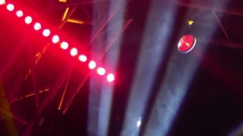 Lights flashing spotlights 動画素材 96314056
