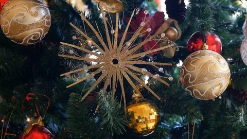 Lights flashing on xmas tree closeup Stock-Footage 87909536