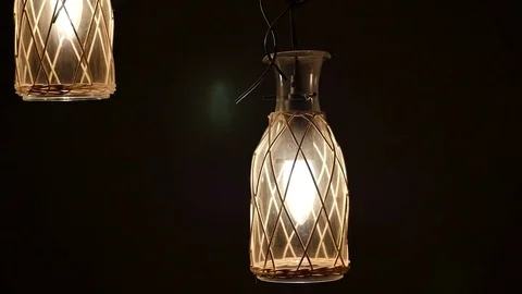 Lights in the shape of the bottle are shaken 動画素材 71161532