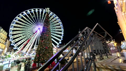 LILLE, Grand Roue sur la Grand Place de Lille, TIMELAPSE Stock Footage