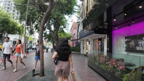 Lima, Peru - March 14, 2026 - walking in the neighborhood of Miraflores Vídeos de archivo 336948190