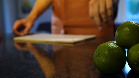 Lime cut Focus transition Stock Footage 89289778