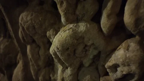 Limestone Cave Interior in El Nido Vidéo 347597096